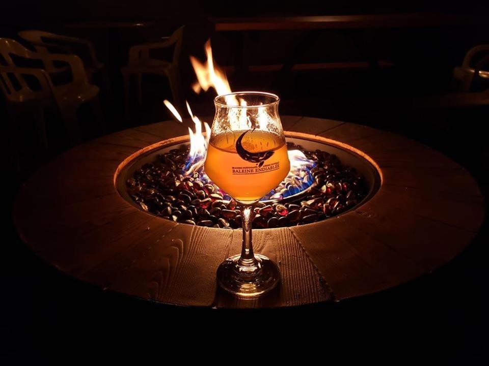 La Baleine Endiablée Microbrasserie Riviere-Ouelle Exterior foto
